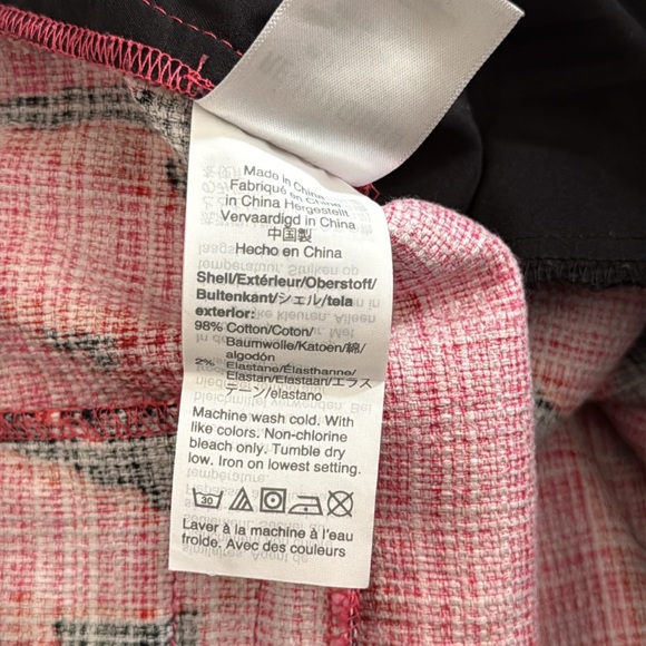 J. Crew | High-waisted Kickout Crop Pant in Palm-Print Grasscloth Pink/Black 12 - Picture 8 of 12